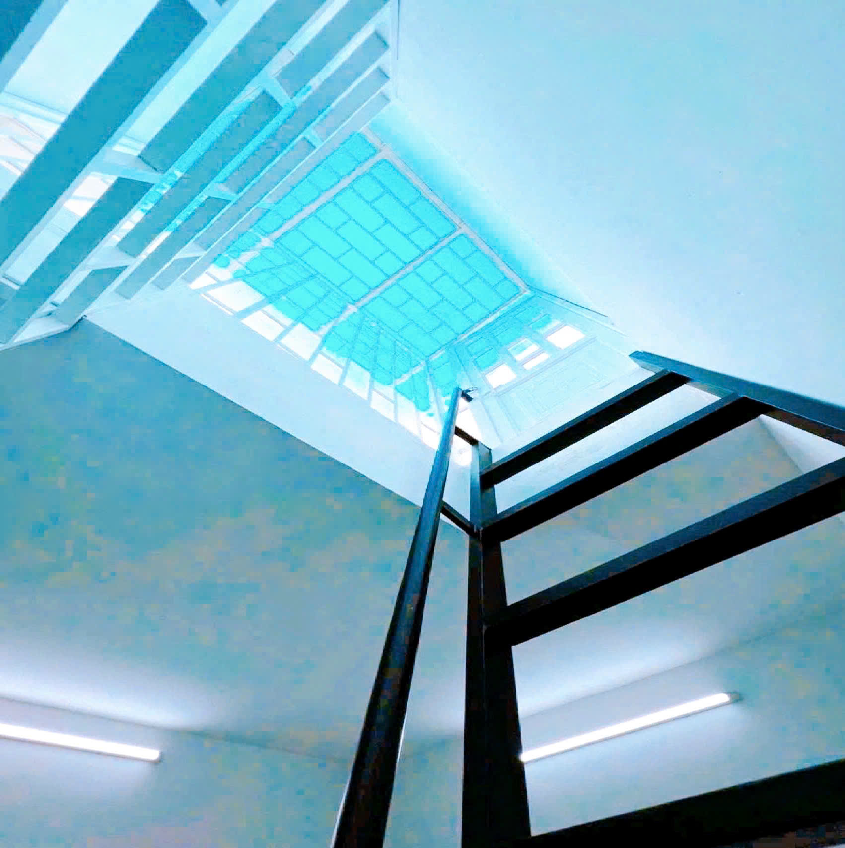 Bán nhà Hẻm Ô tô Quận 3, Lê Văn Sỹ, Diện tích vuông vức 46 m2, Giá 12.9 tỷ - Ảnh 1